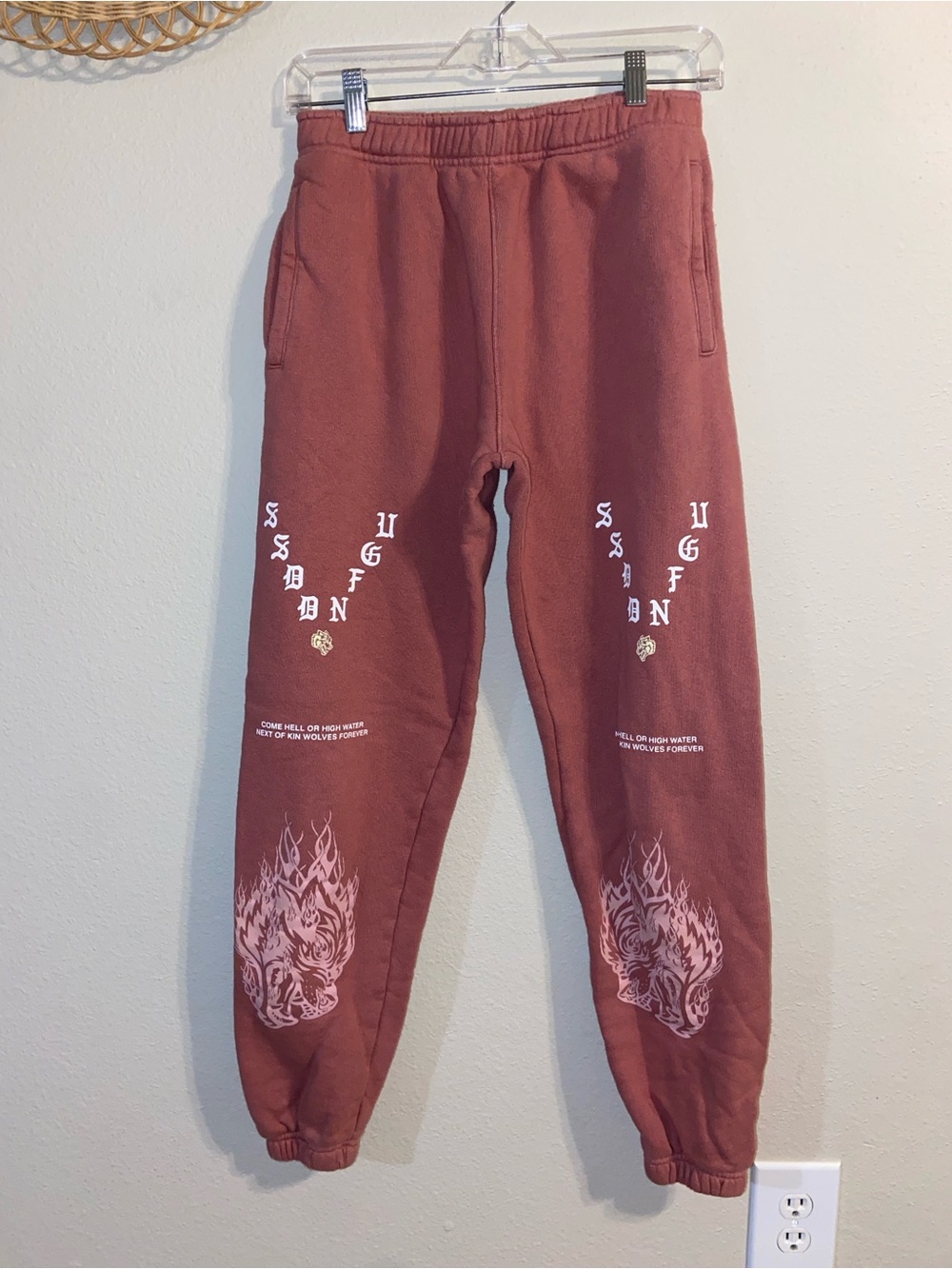 SHE x Darc Sport Limited Jogger Sweatpants Wolf Flame Graphic Sz Small 246/500